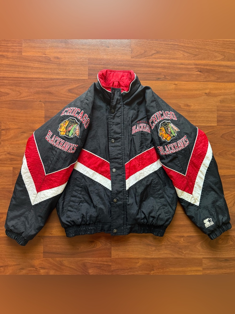 Vintage 90s Chicago Blackhawks Starter puffer zip up jacket Large blk red white